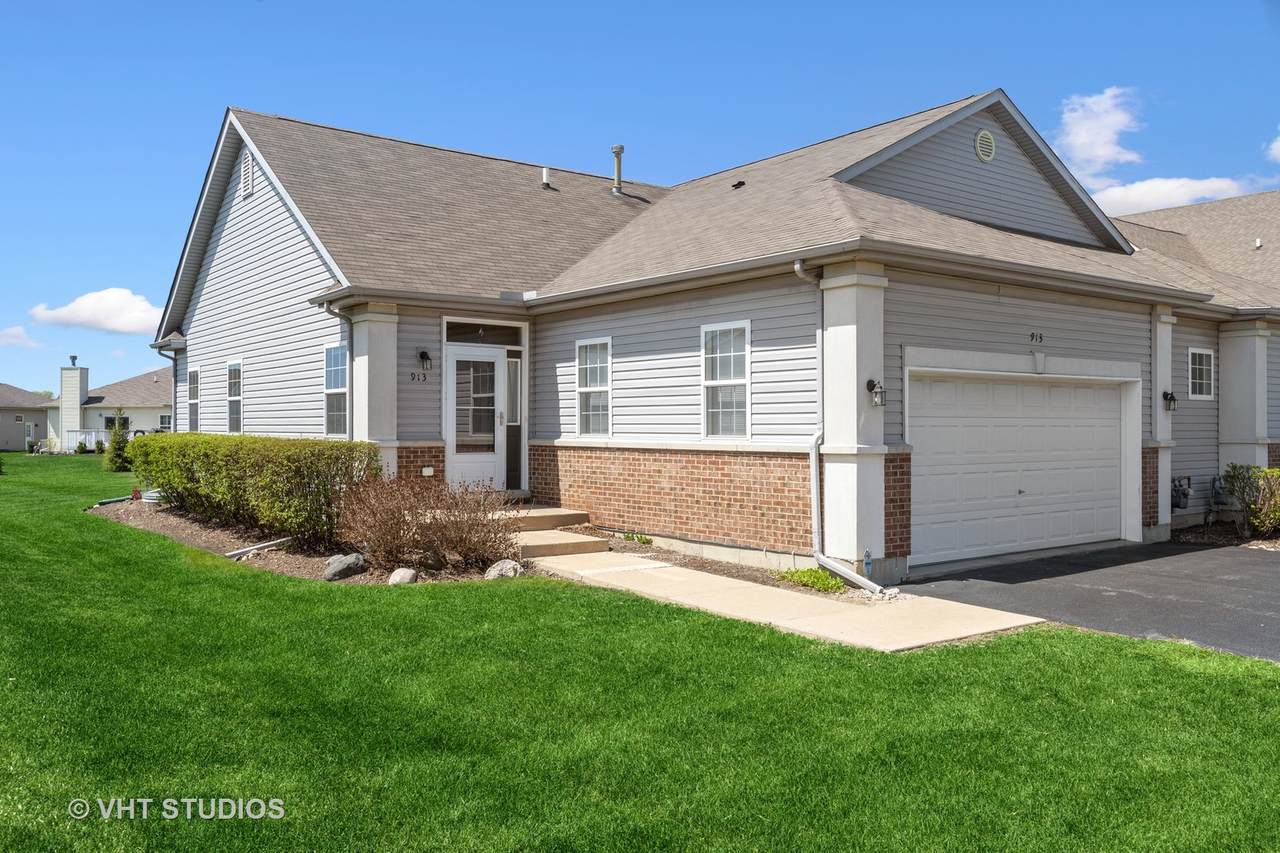 913 Yorktown Street - Photo 1