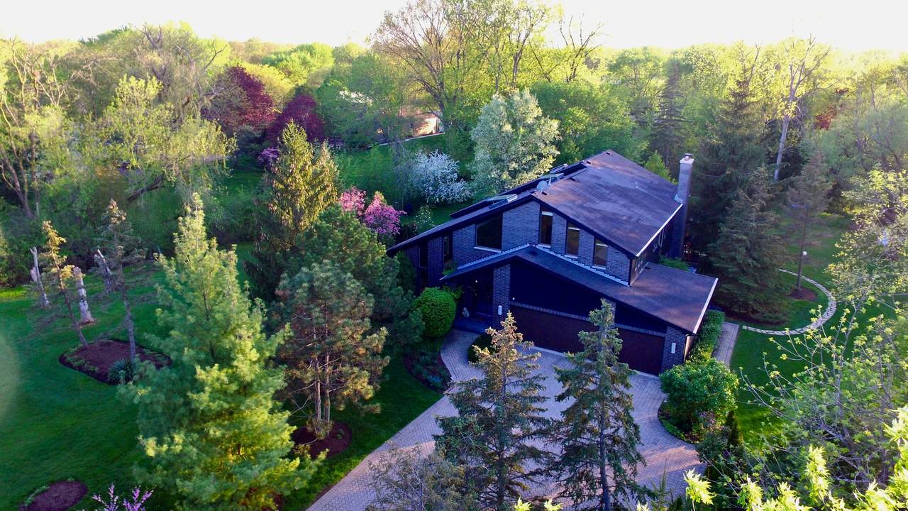 1916 Maple Place - Photo 1