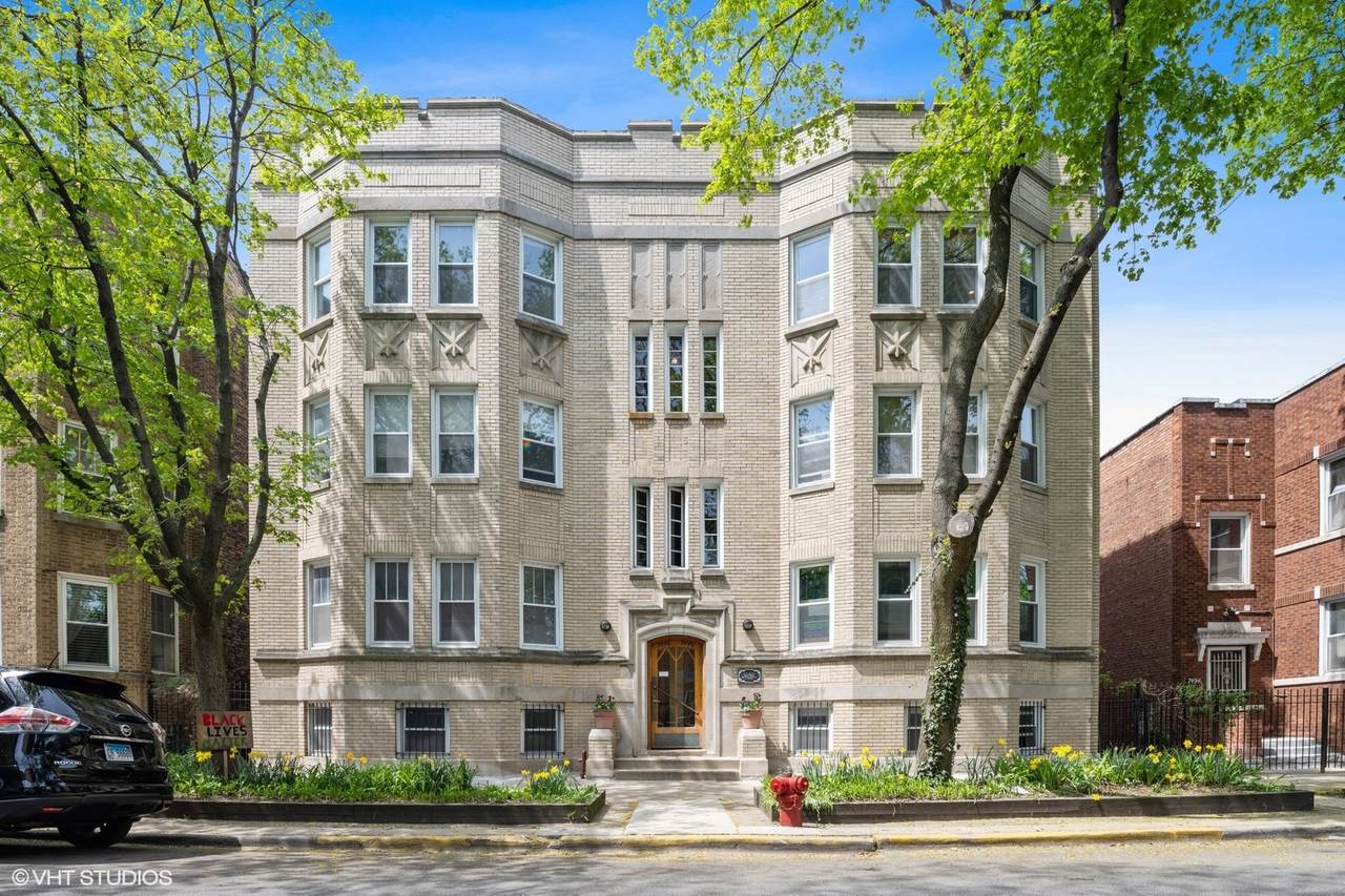 7448 Damen Avenue - Photo 1