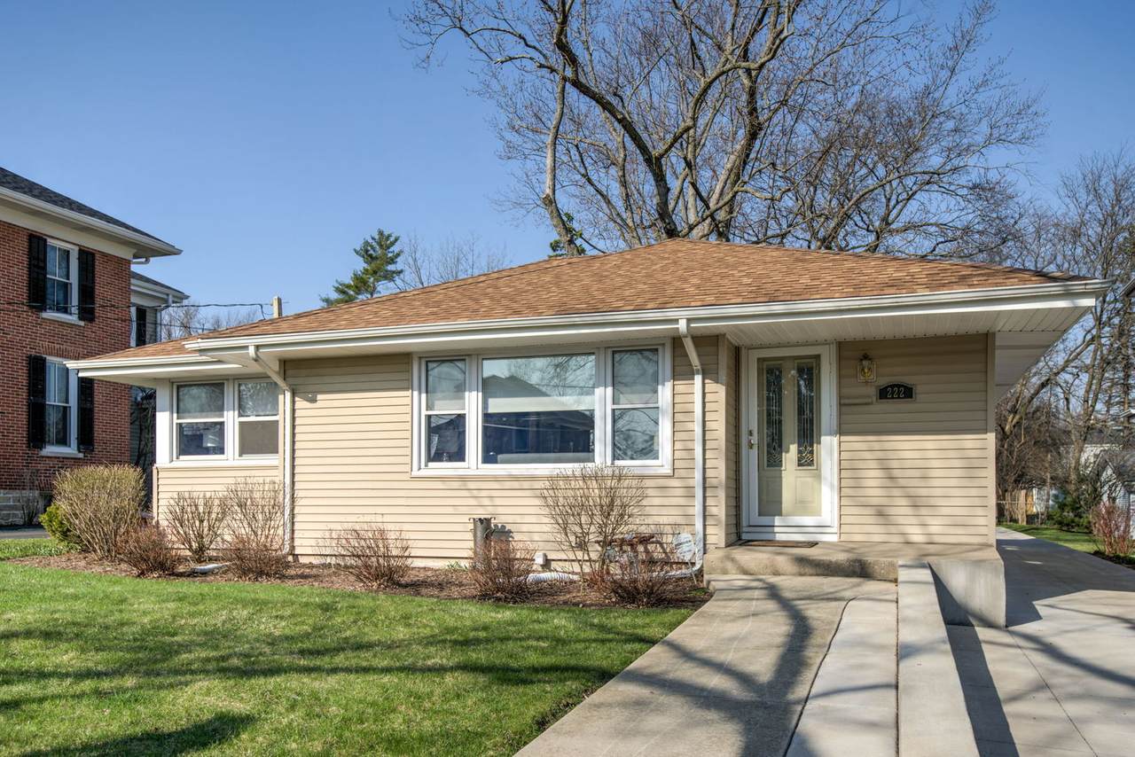222 Brewster Avenue - Photo 1
