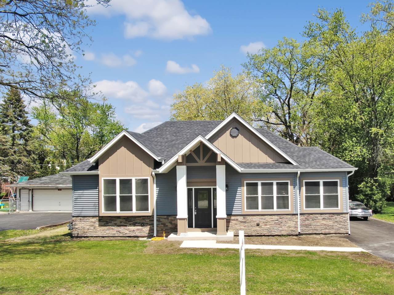 1S551 Marshall Road - Photo 1
