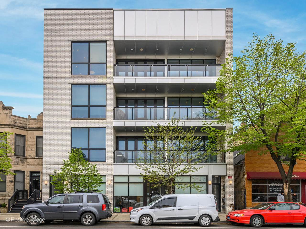2040 Damen Avenue - Photo 1