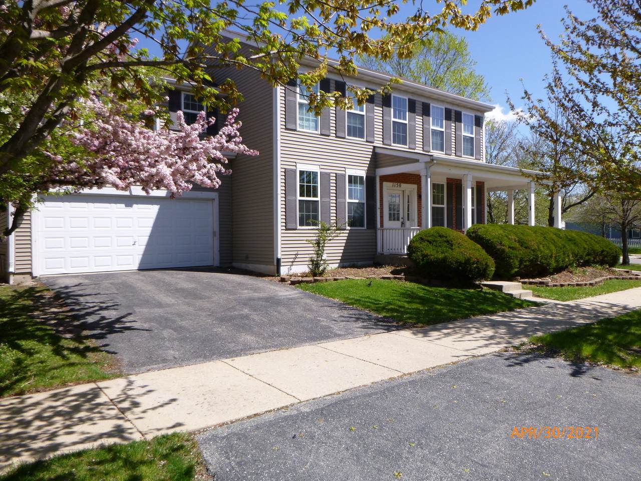 1150 Symphony Drive - Photo 1