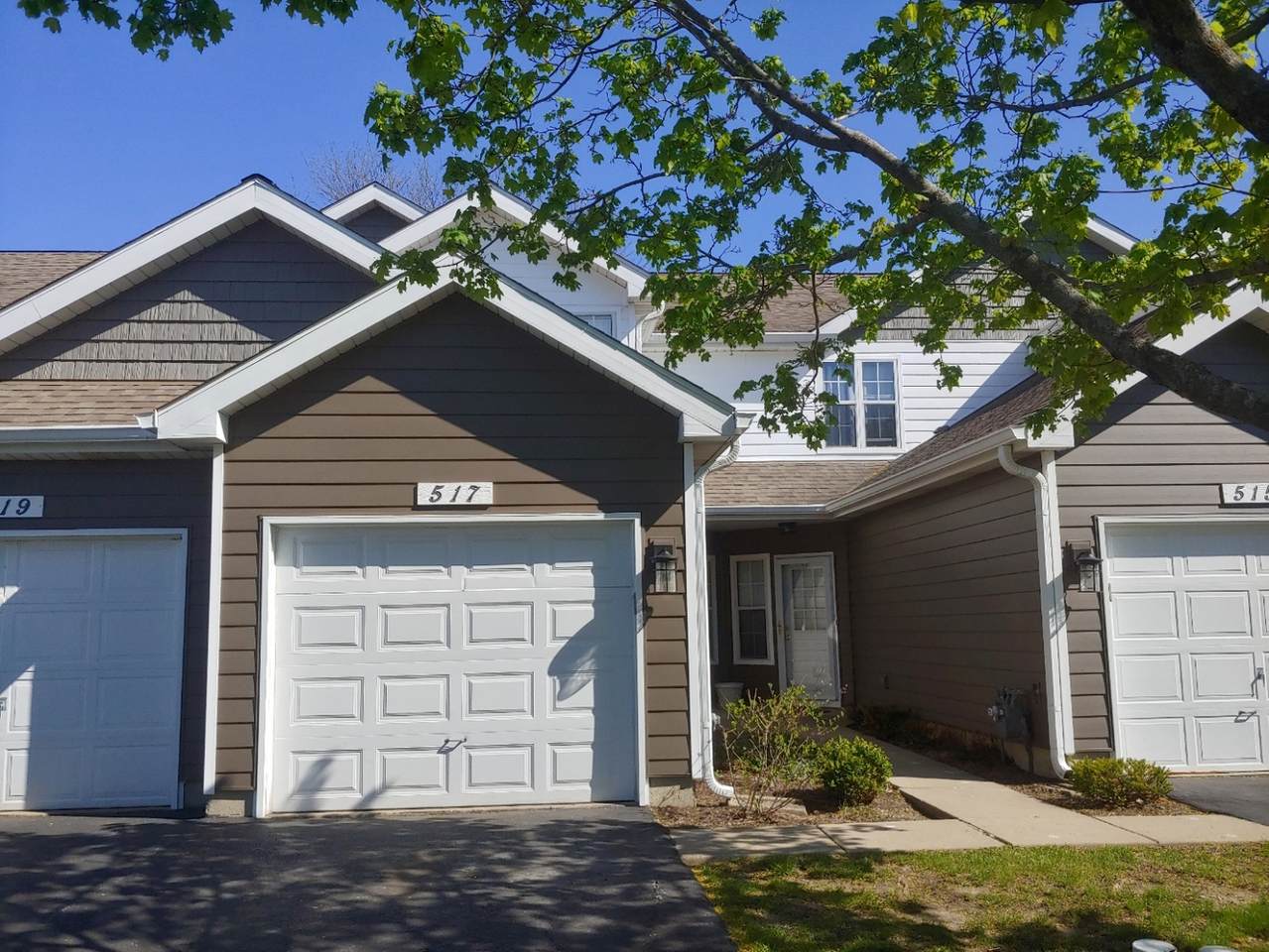 517 Woodhaven Drive - Photo 1