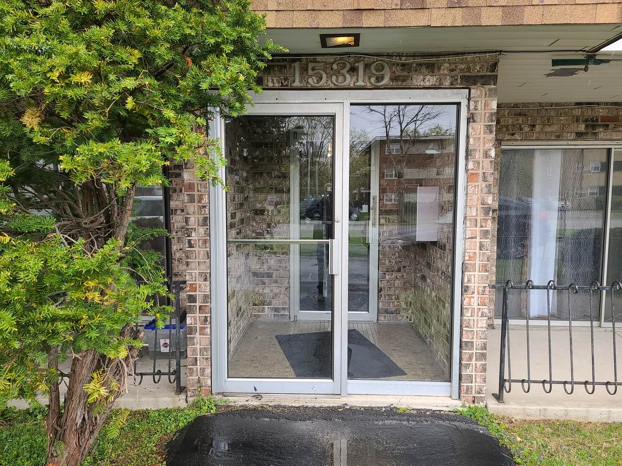 15319 Chicago Road - Photo 1