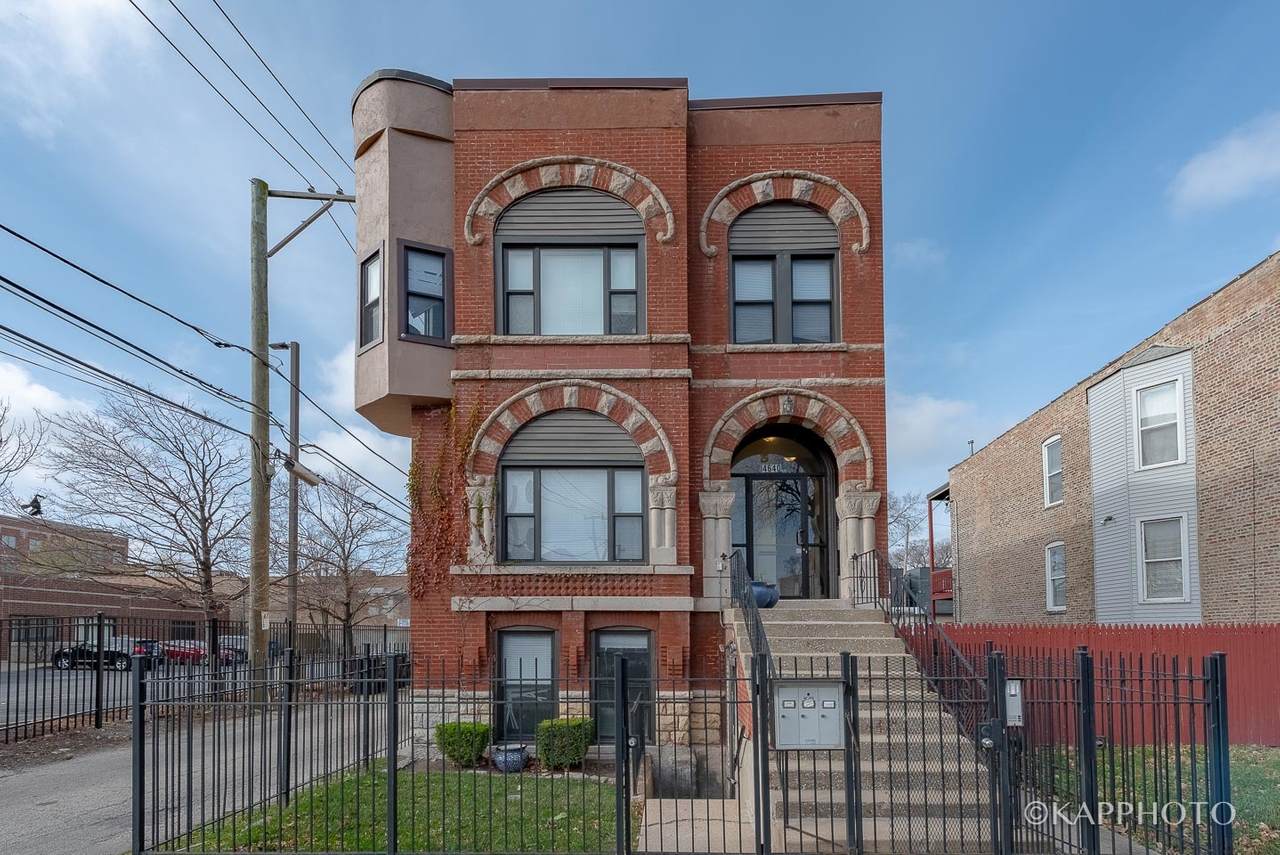 4640 Langley Avenue - Photo 1