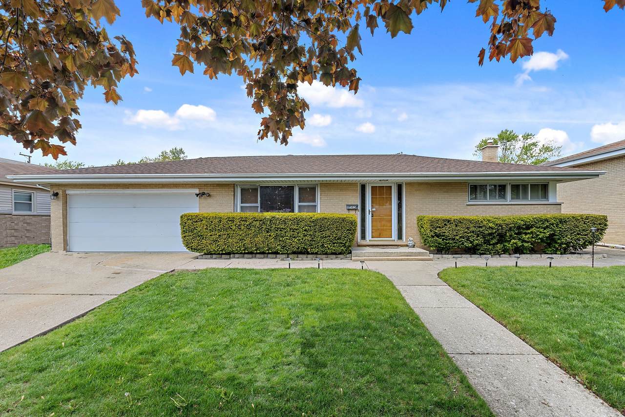 565 Welter Drive - Photo 1