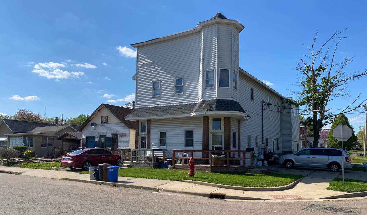 857 9th Street - Photo 1