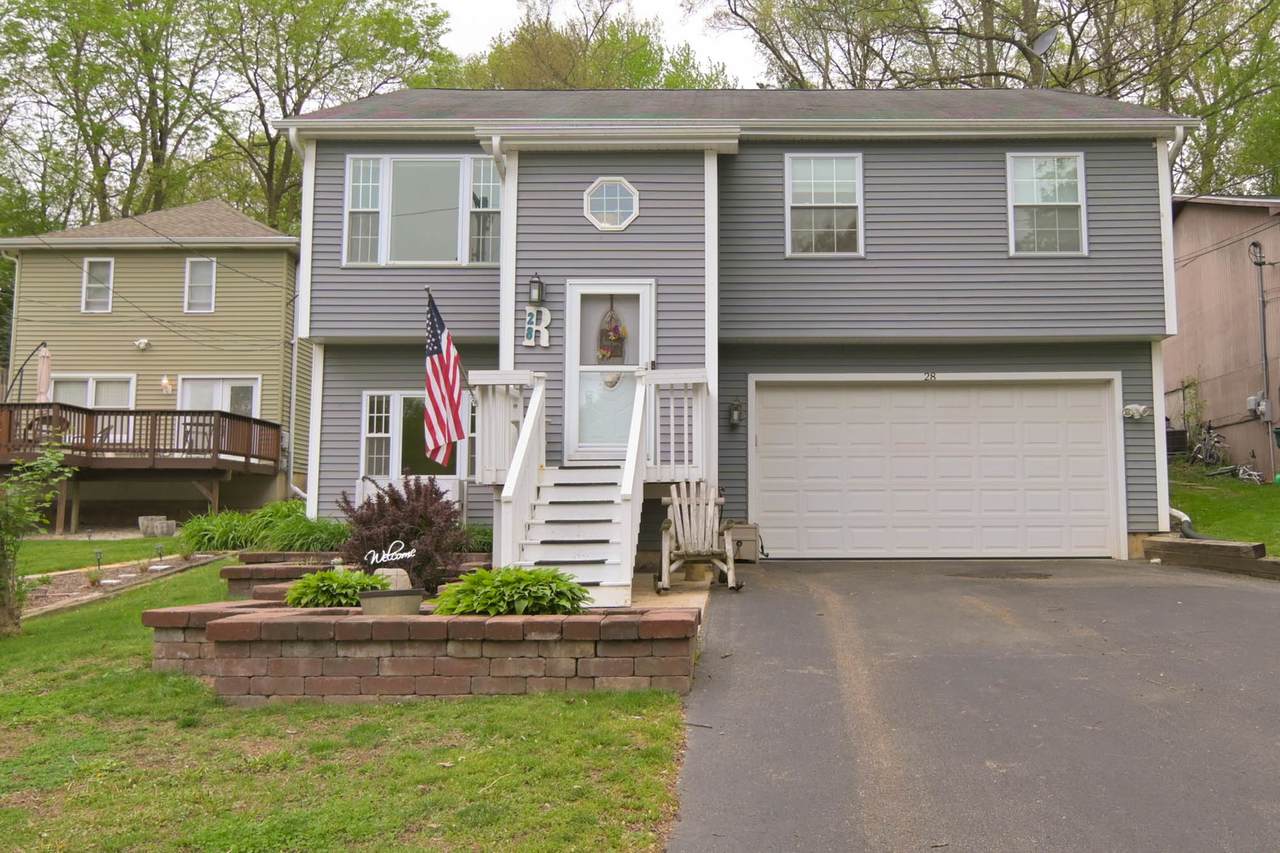 28 Maple Avenue - Photo 1