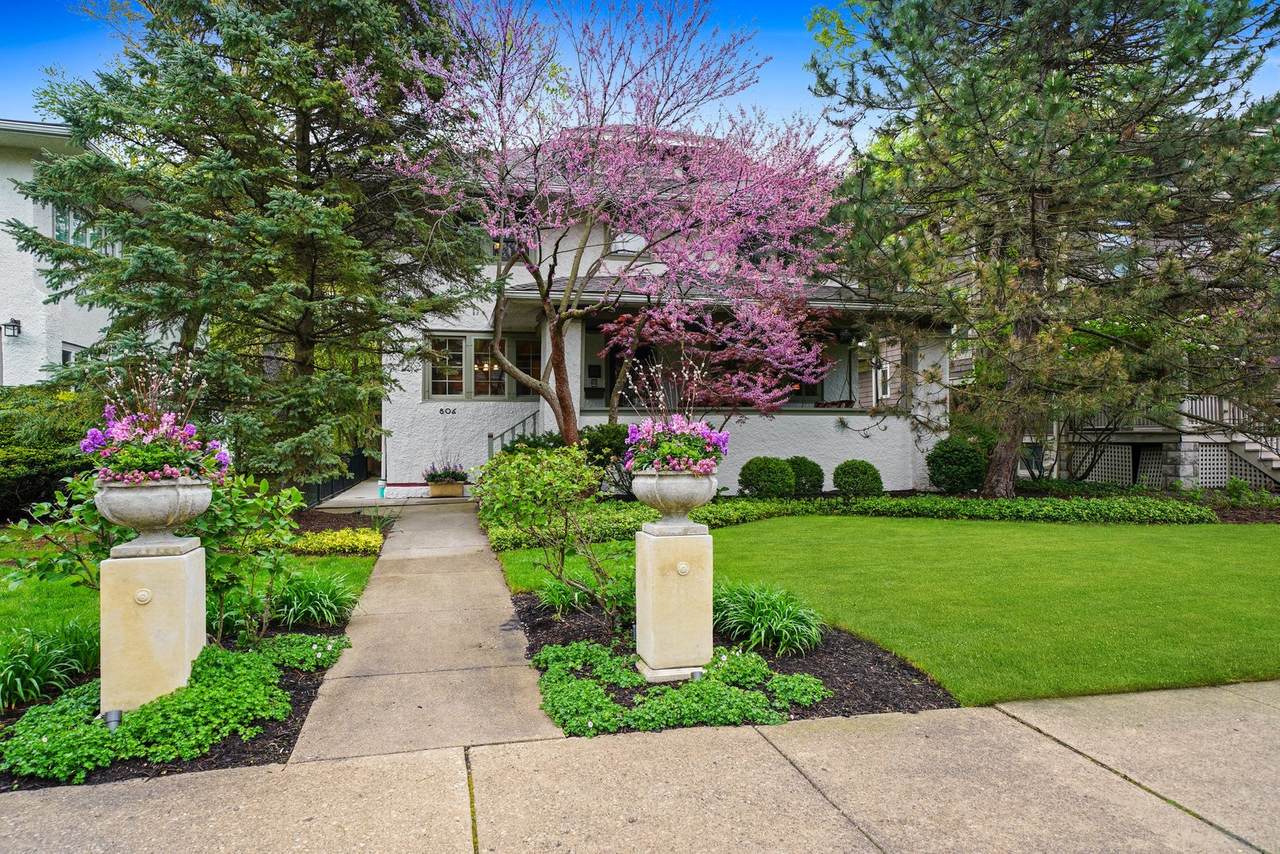 806 Fair Oaks Avenue - Photo 1