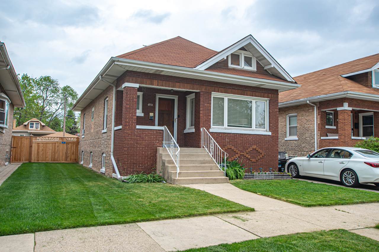 6933 30th Street - Photo 1