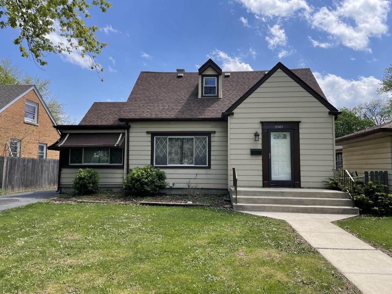 3307 178th Street - Photo 1