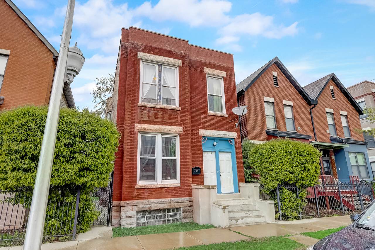 3118 Huron Street - Photo 1
