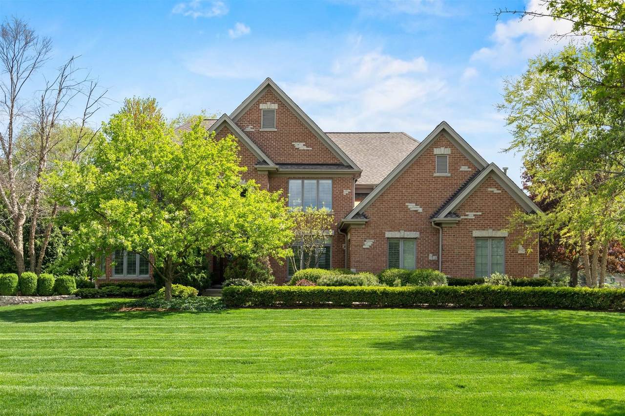 38W401 Golfview Court - Photo 1