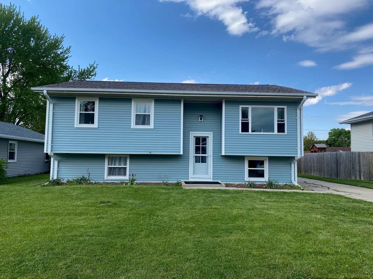 508 26th Street - Photo 1