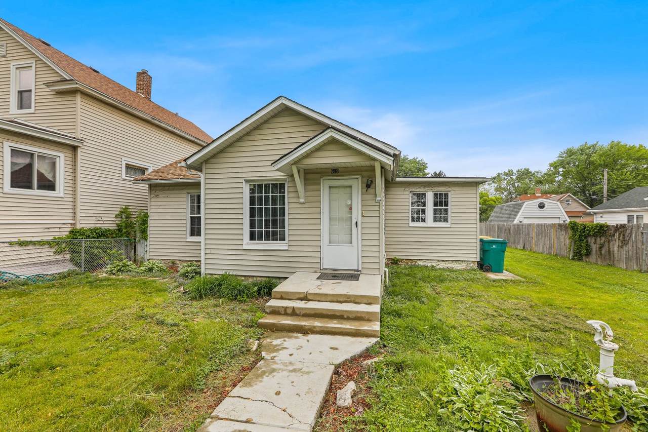 619 Richmond Street - Photo 1
