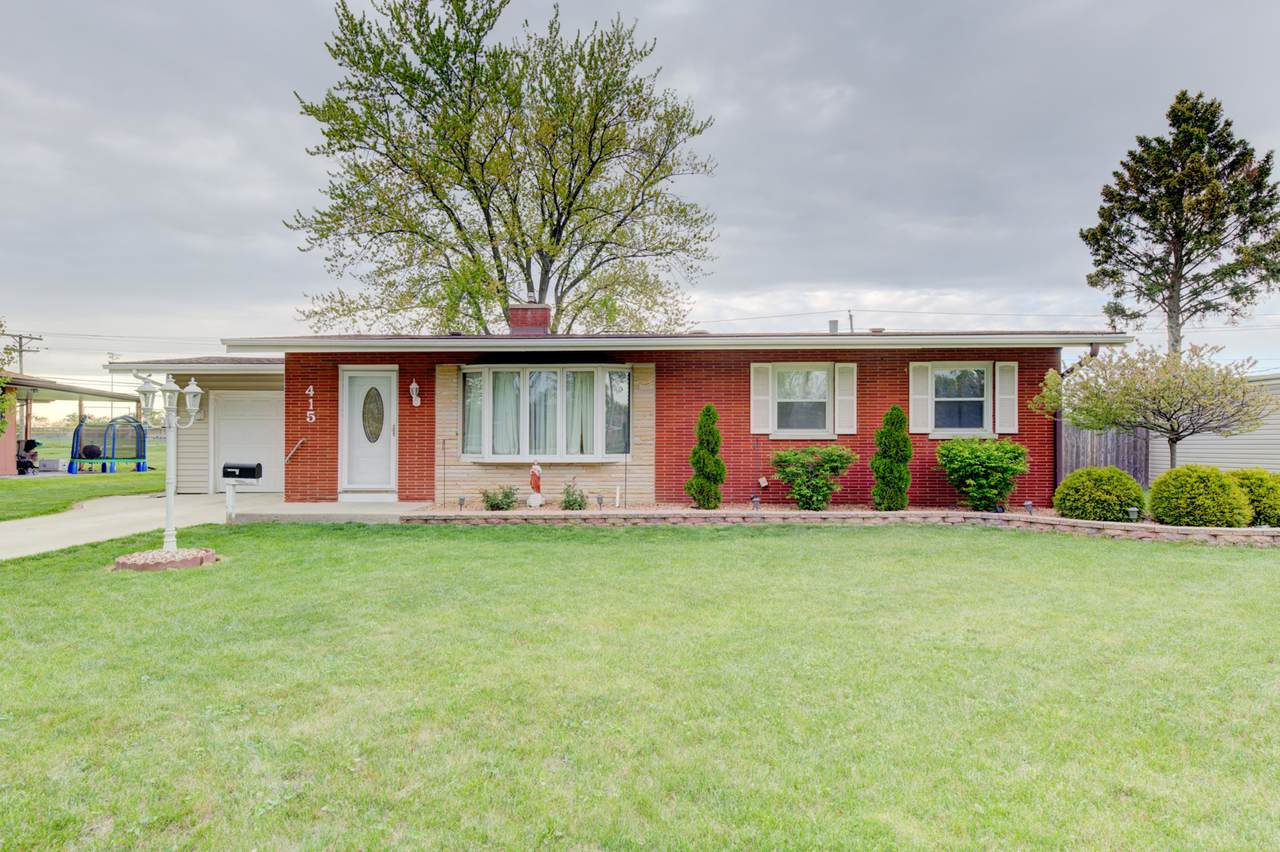 415 8th Street - Photo 1