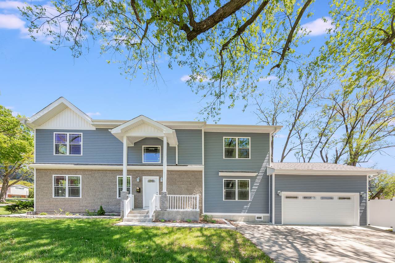 907 Lincoln Avenue - Photo 1