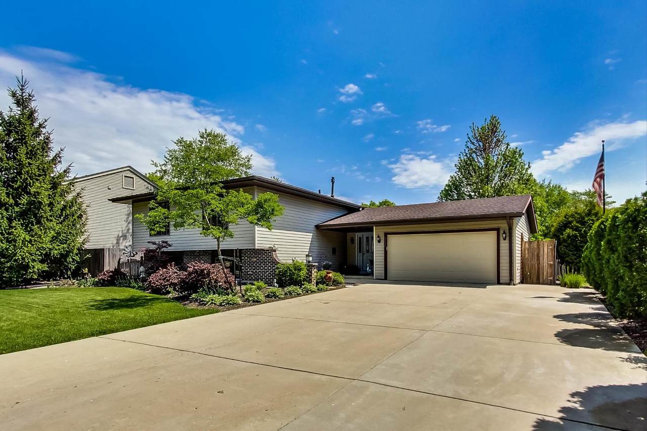 1232 10th Street - Photo 1