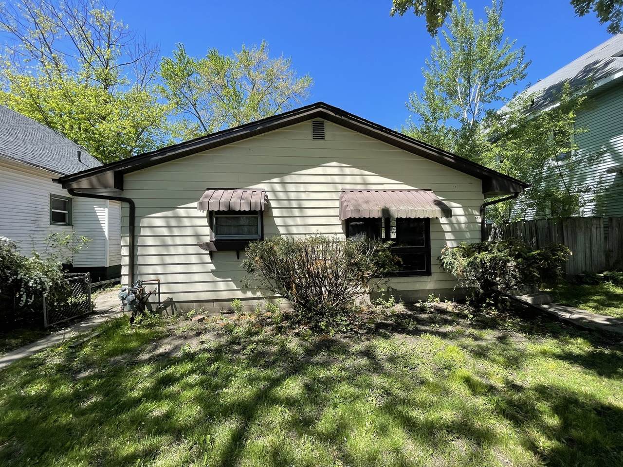 633 Lincoln Avenue - Photo 1