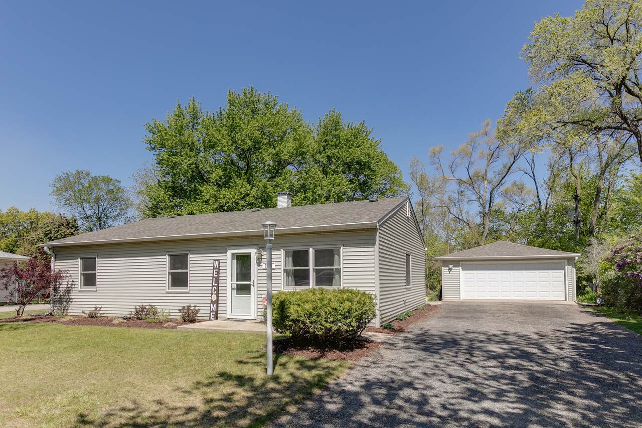 2404 Manor Lane - Photo 1