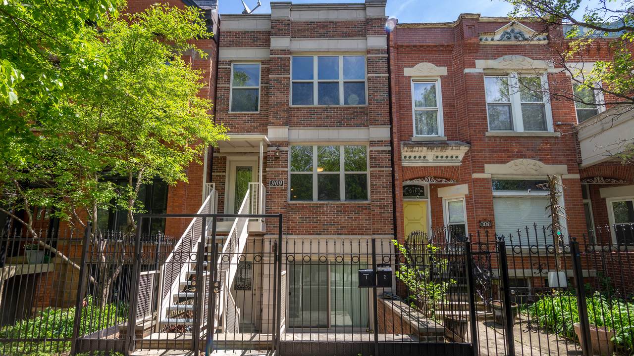 909 Oakley Boulevard - Photo 1