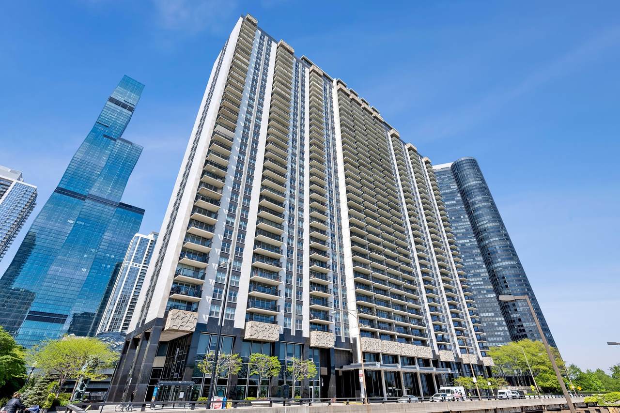400 Randolph Street - Photo 1