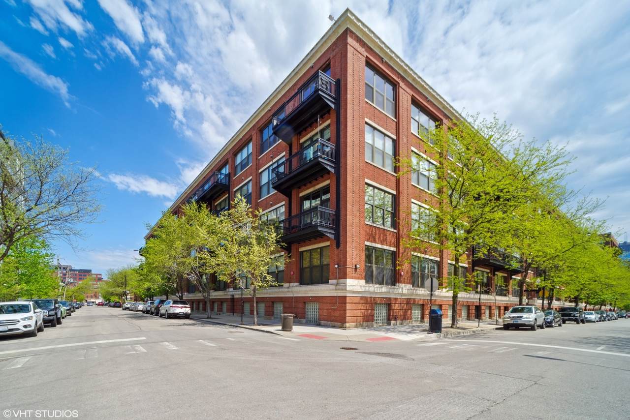 1040 Adams Street - Photo 1