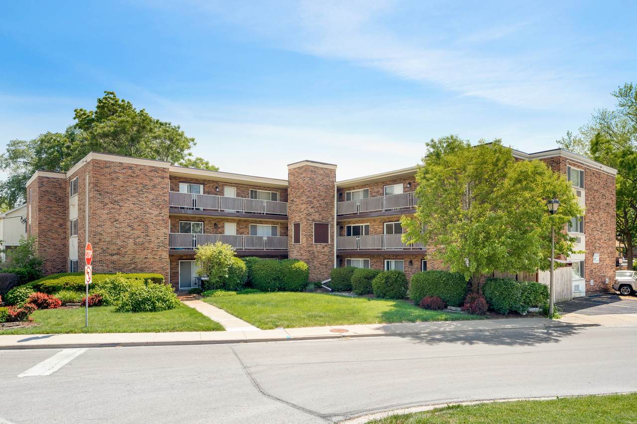 600 York Street - Photo 1