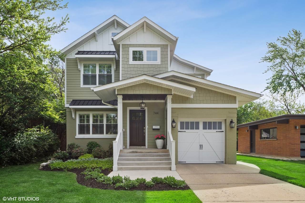 744 Arlington Road - Photo 1