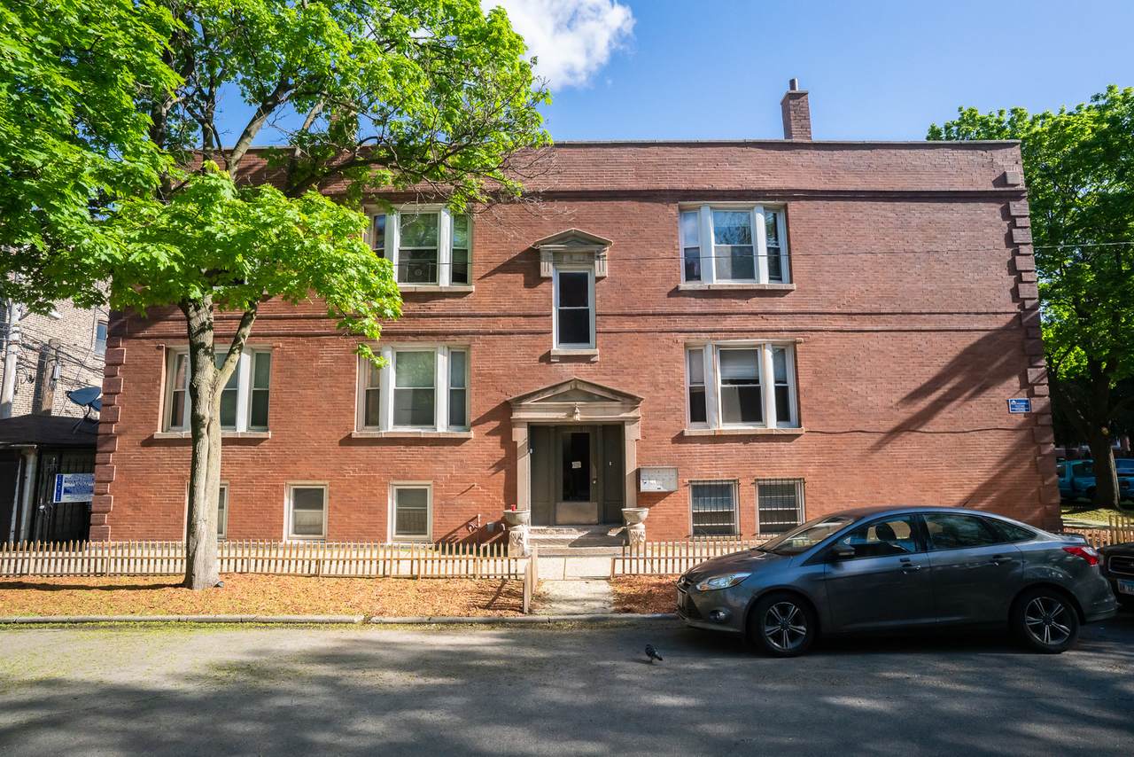 832 Rockwell Street - Photo 1