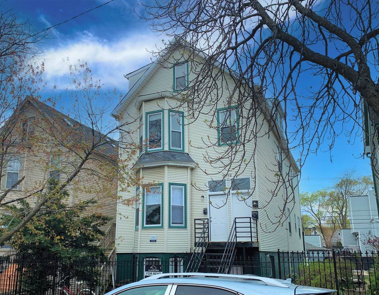 2112 Campbell Avenue - Photo 1