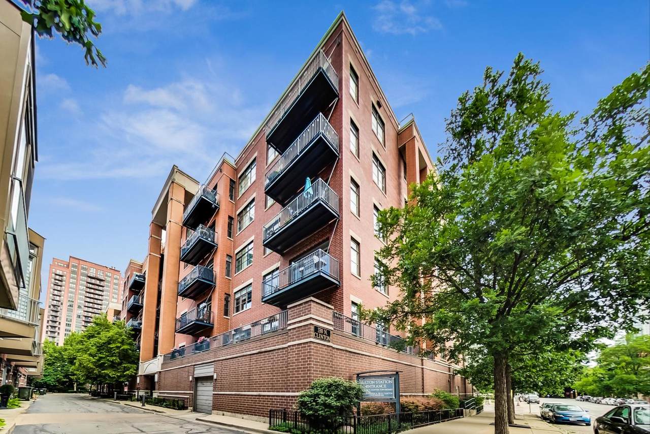 330 Clinton Street - Photo 1