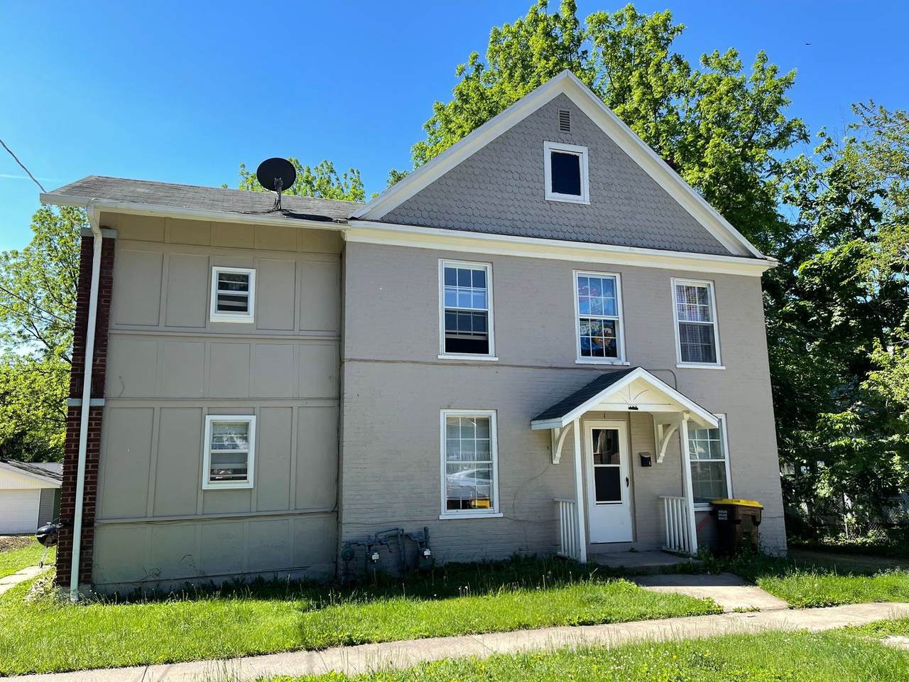 103 Lincoln Street - Photo 1