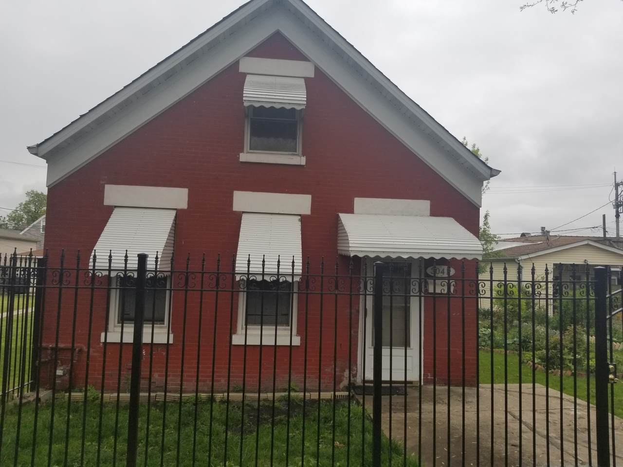 3041 Homan Avenue - Photo 1