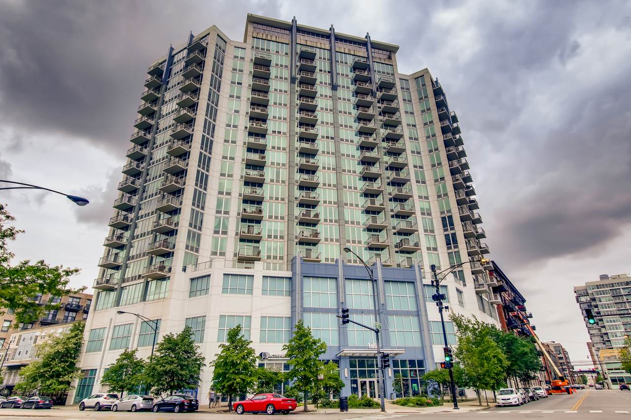 1600 Indiana Avenue - Photo 1