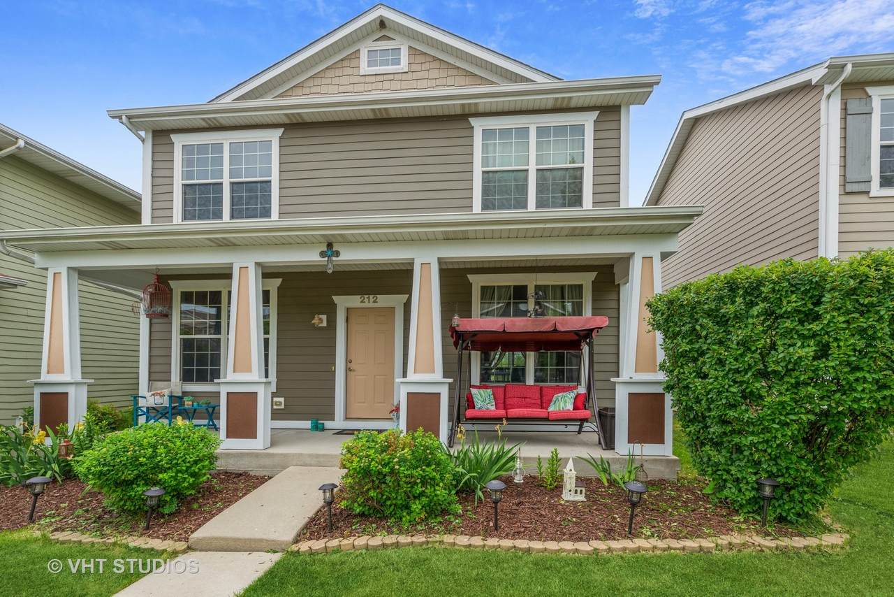 212 Oak Street - Photo 1