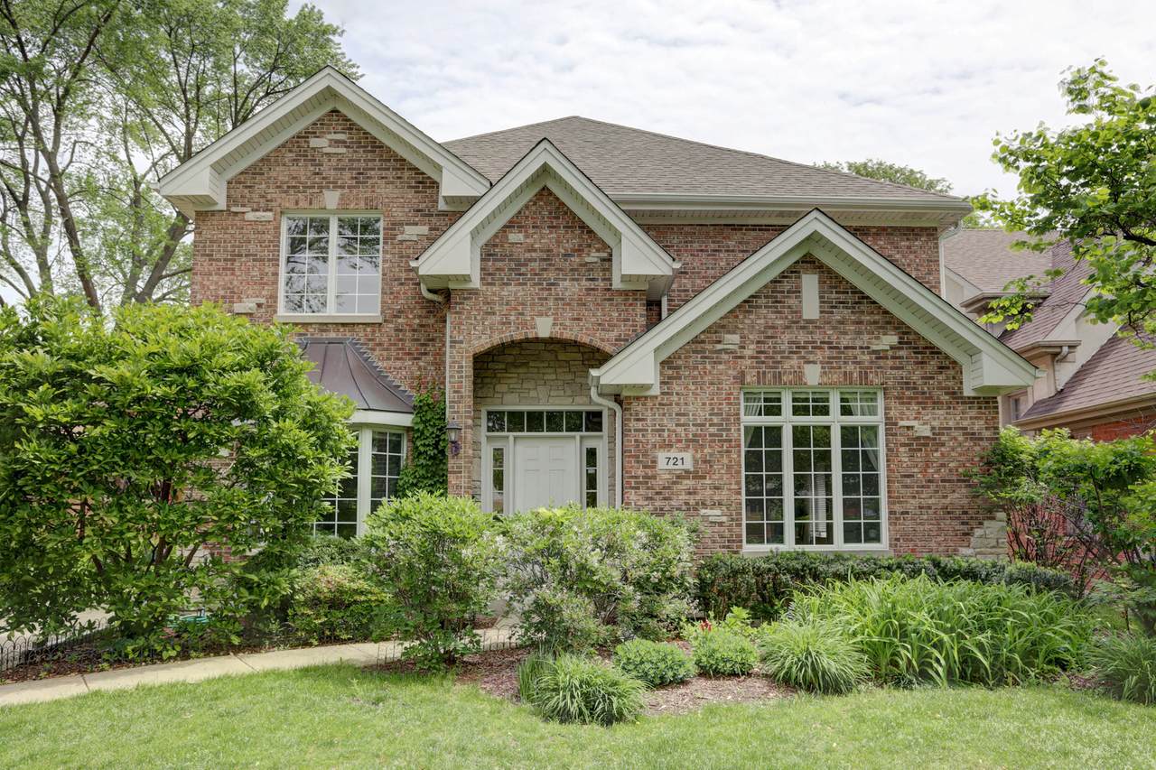 721 Forestview Avenue - Photo 1