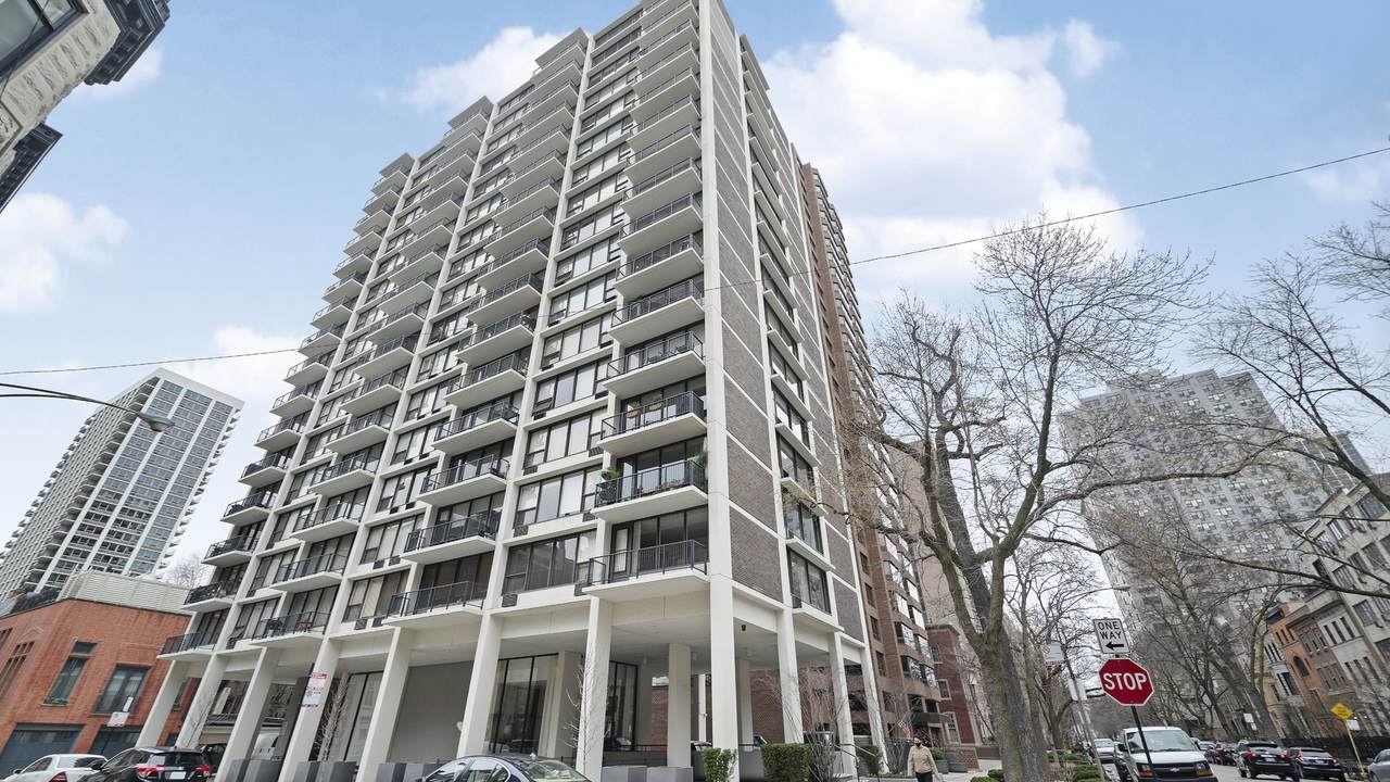 1400 State Parkway - Photo 1