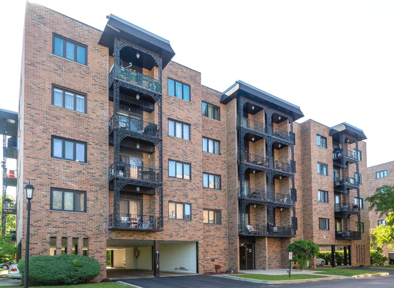 9335 Landings Lane - Photo 1