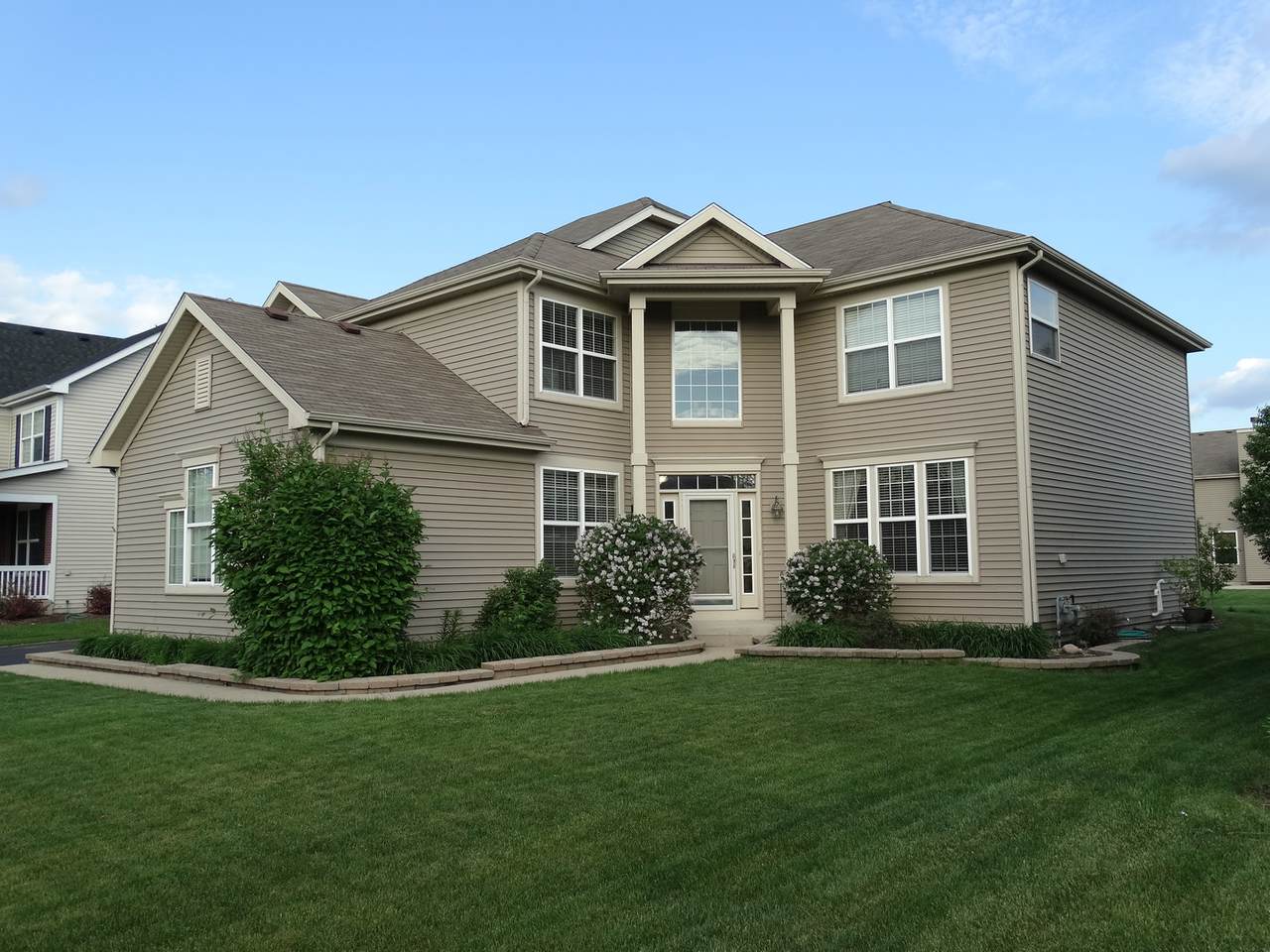 546 Litchfield Way - Photo 1