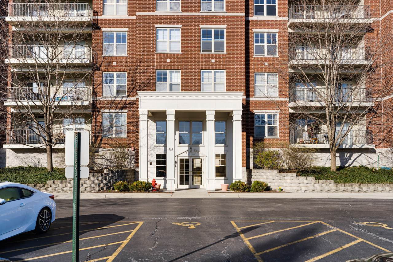 715 Astor Lane - Photo 1
