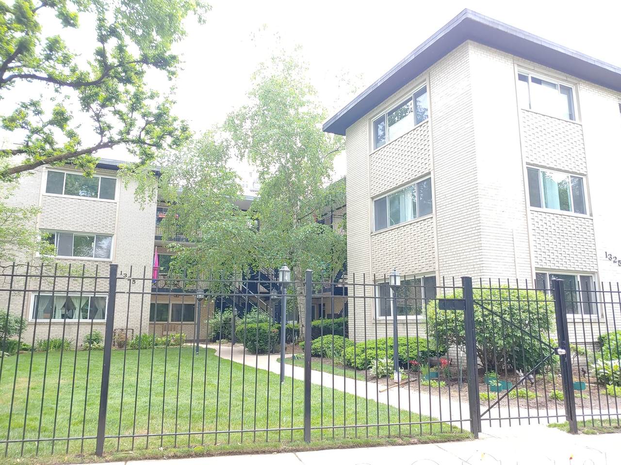 1325 Birchwood Avenue - Photo 1