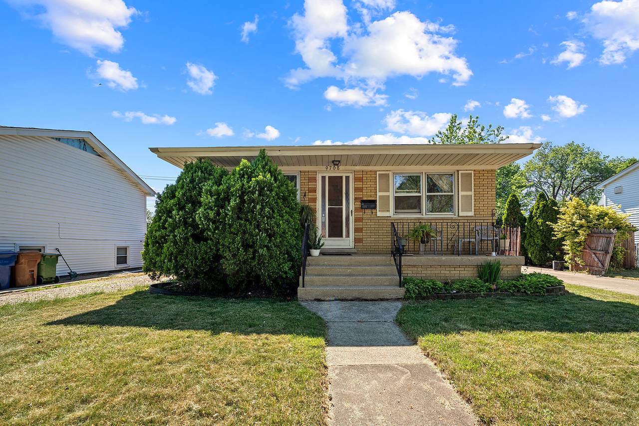 9708 Mason Avenue - Photo 1