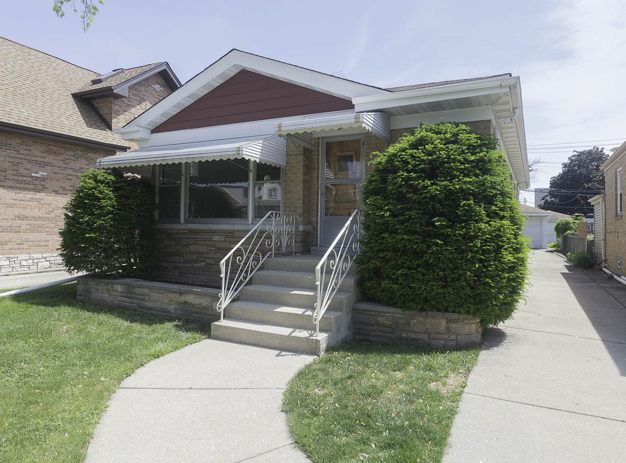 3027 Oriole Avenue - Photo 1