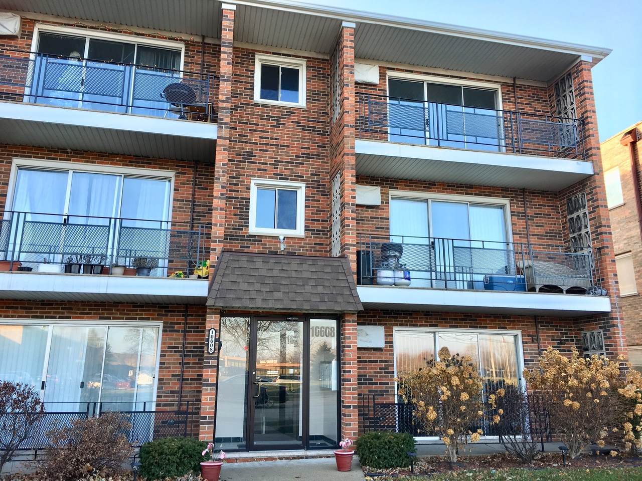 10610 Central Avenue - Photo 1
