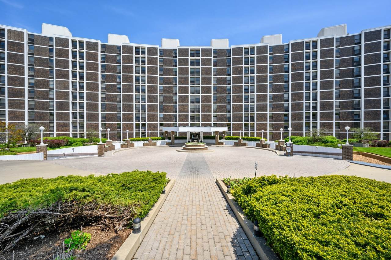 1500 Sheridan Road - Photo 1