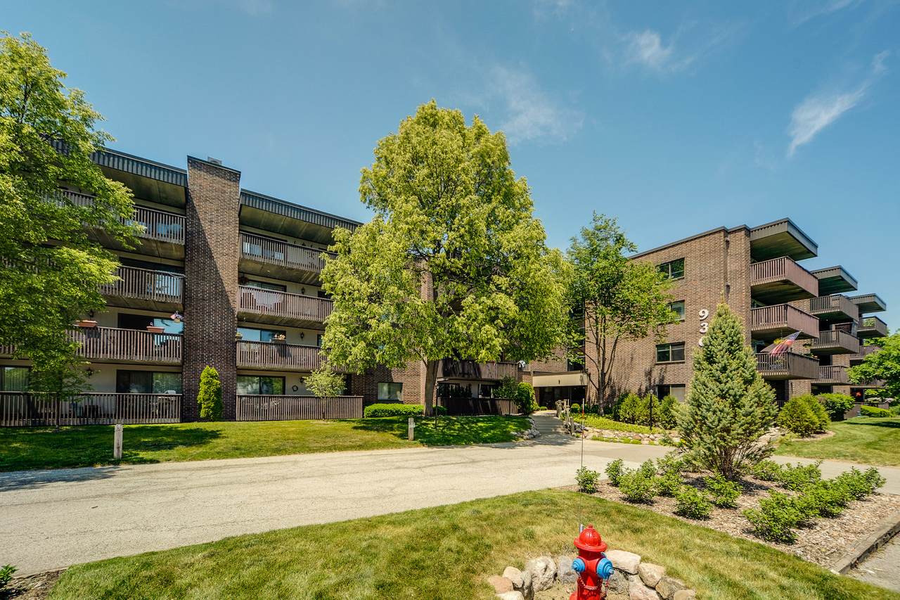 930 Taylor Drive - Photo 1