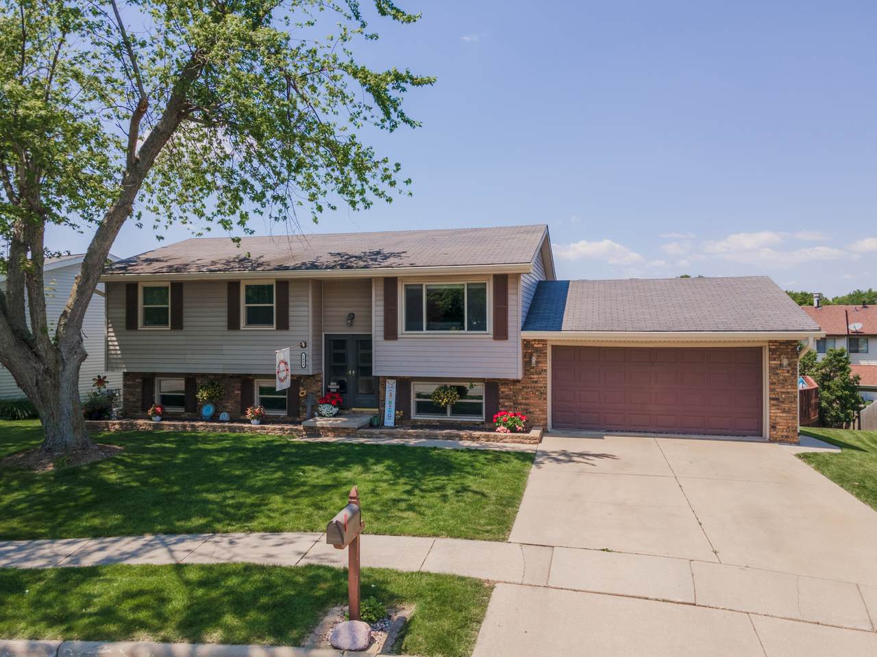 1404 Rosebud Lane - Photo 1