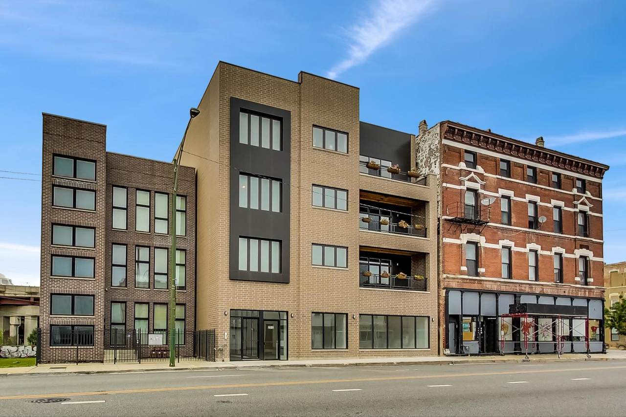2910 Archer Avenue - Photo 1